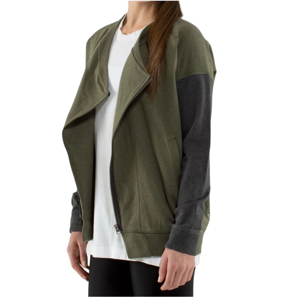 Lululemon Mula Bundle Wrap - Heathered Fatigue Green Gray Size 6 - Picture 1 of 12
